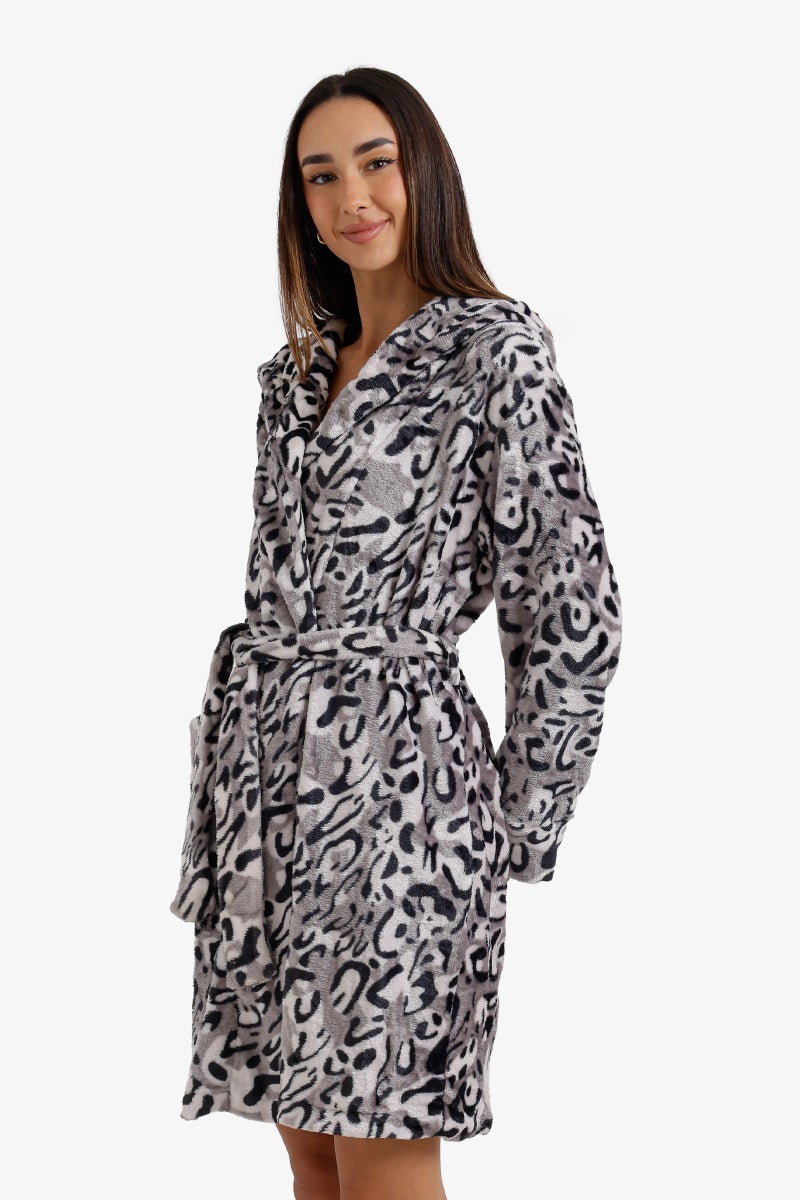 Carina Leopard Print Robe - Image 2